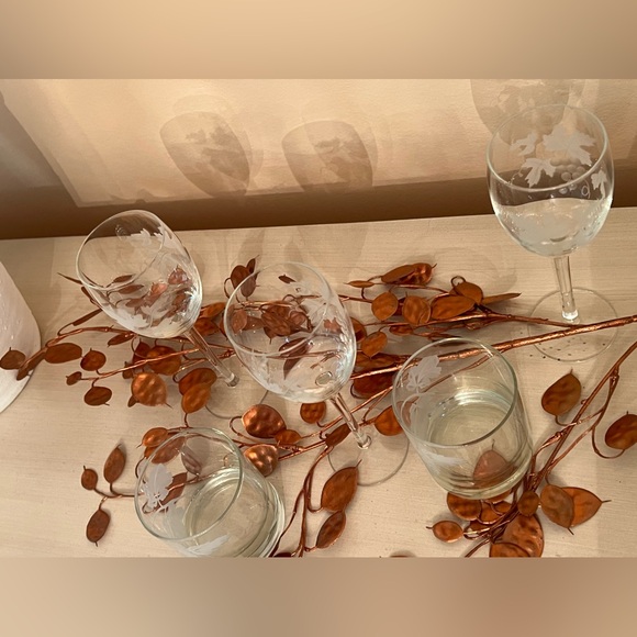 Vintage Etched Grape Vines Wine And Cocktail Glasses Set of 6 - Picture 8 of 12